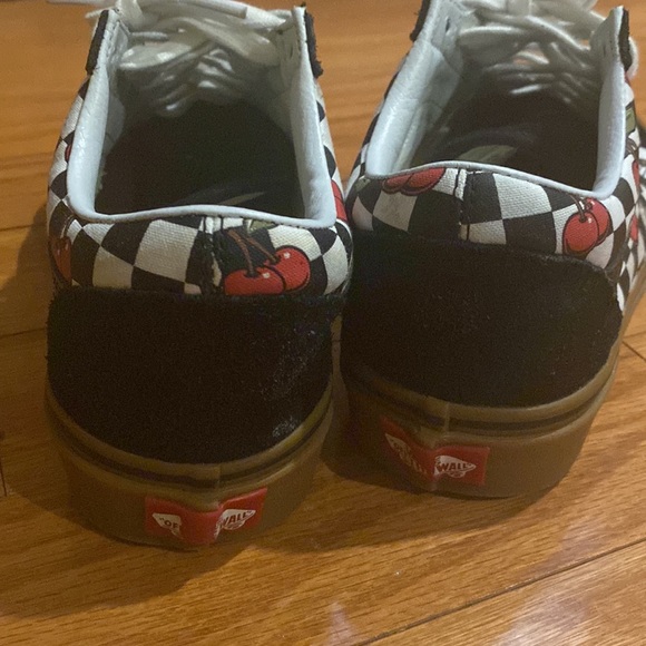 Cherry Bomb Checkered Vans Sneakers SZ 10 - Picture 2 of 8